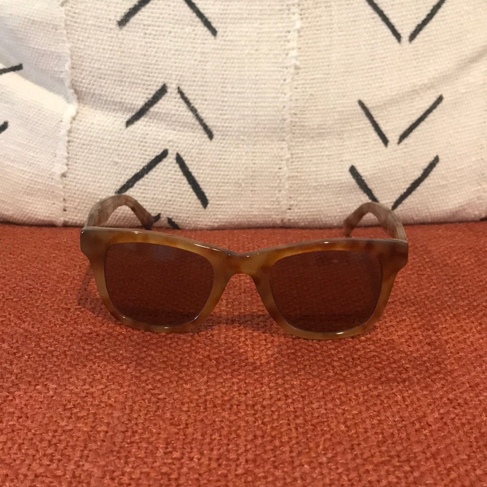 Gant Polarized GRS Wolfie Sunglasses and Hard Case